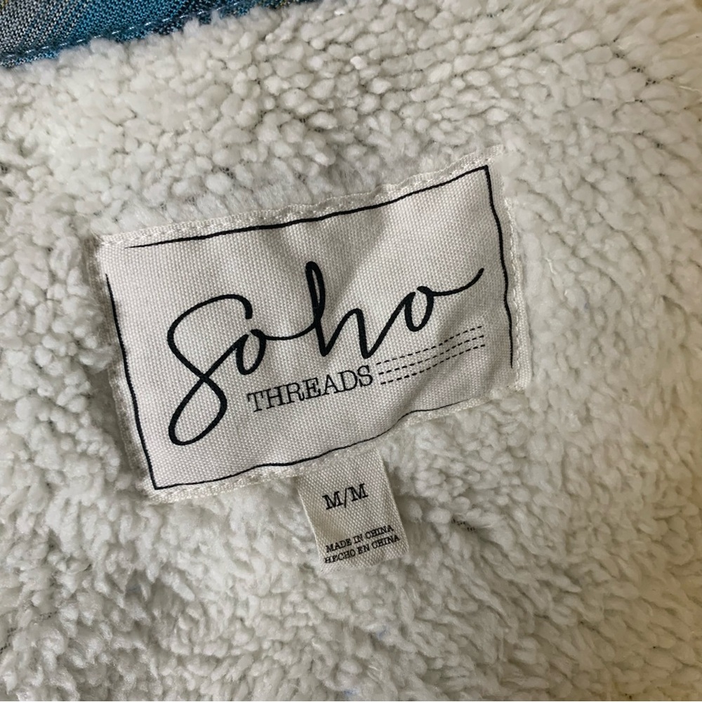 Soho Threads Ladies Corduroy Hooded Shirt Jacket - Picture 7 of 9